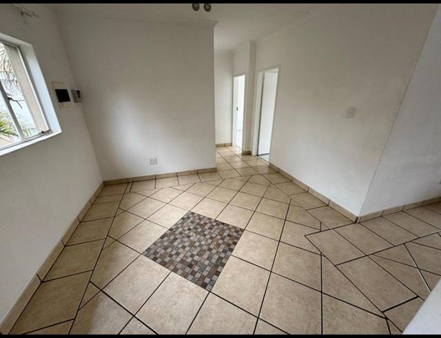2 BEDROOM TOWNHOUSE FOR SALE IN GLEN MARAIS